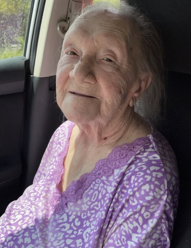 Wanda Lee Brewer 2022 Lakes Funeral Home