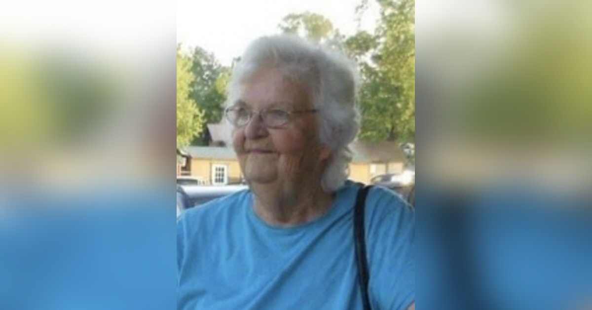 Phyllis Laura (Holden) Clayton Obituary Visitation & Funeral Information