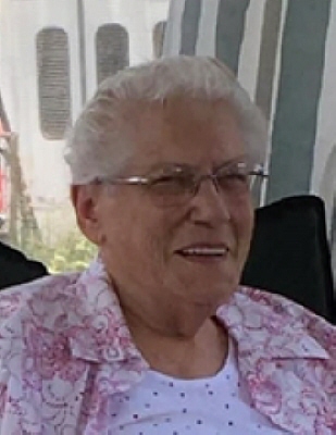 Photo of Georgia Neufeld