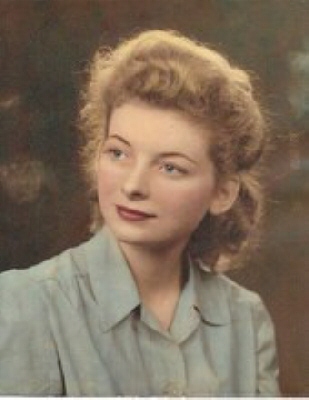 Photo of Betsy Dean