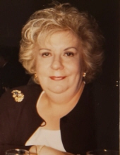 Marilyn J Evangelista