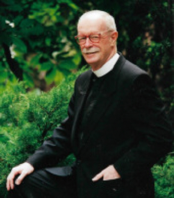 Photo of Rev. Peter Carey