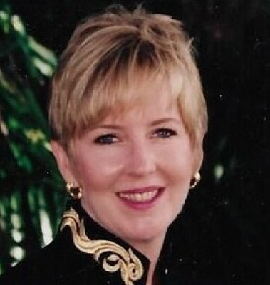 Photo of Lindsey Henderson