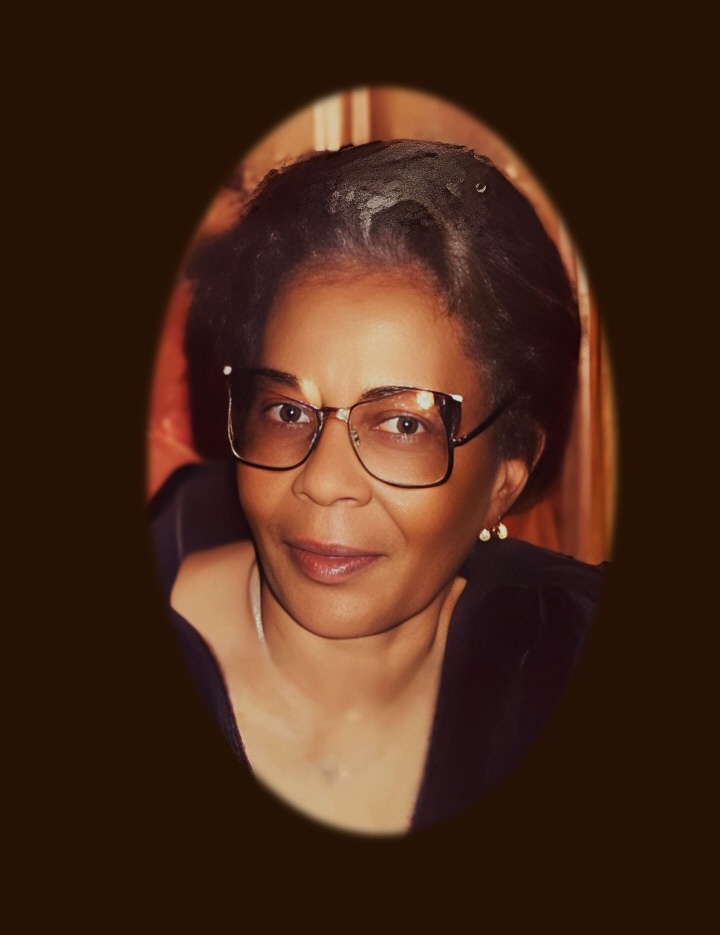 Mrs. Queen Elizabeth Curry Collins 2022 Thomson Funeral System