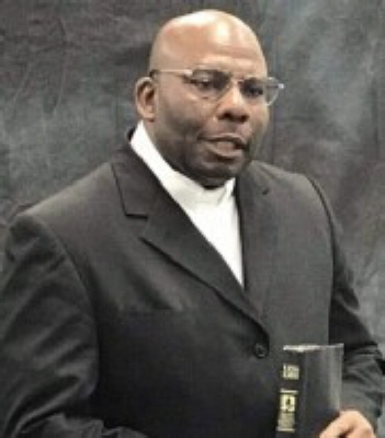 Photo of Rev. Dr. Calvin Freeland