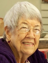 Photo of Pauline Mills