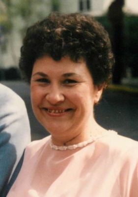 Photo of Lois Seeley