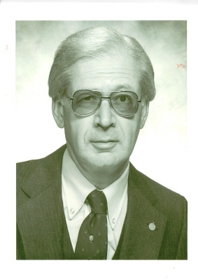 Photo of Dr. Robert Pletman