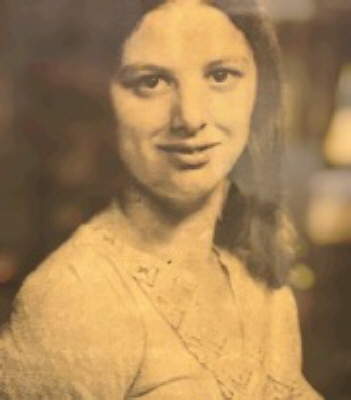 Photo of Carolyn Sargent