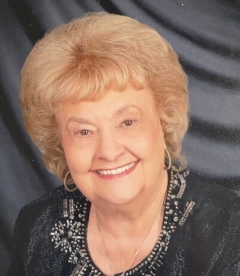 Photo of Lois Schilling