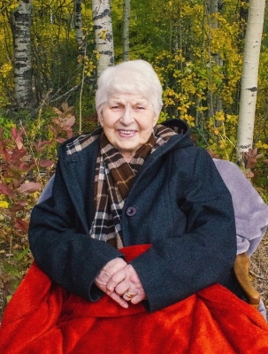 Photo of Margaret Bredefeld (Redenbach)