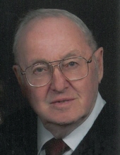 Photo of Walter Seagrave, Jr.