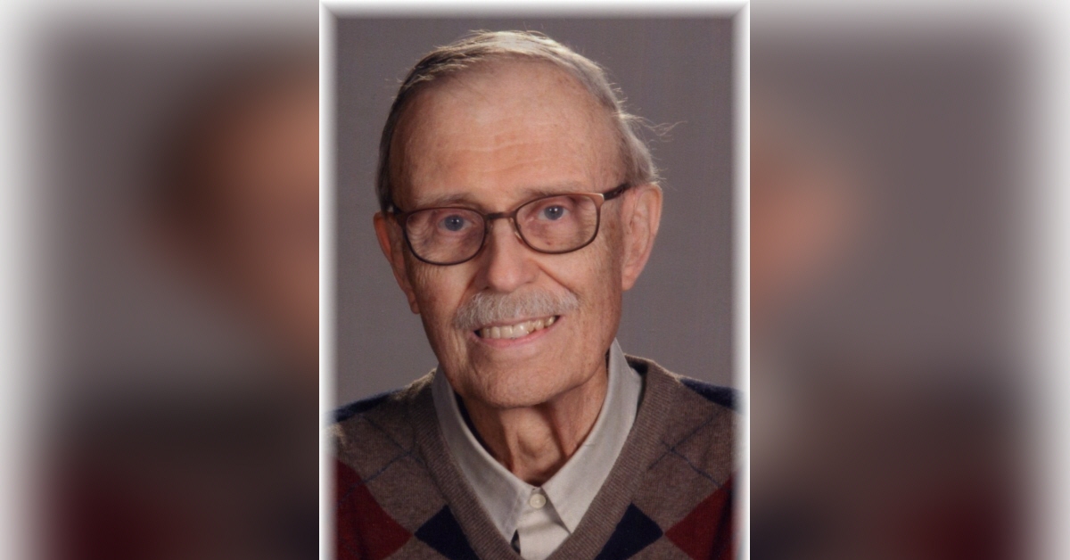 James S. Lindsay Obituary Visitation & Funeral Information