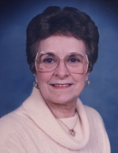 Photo of Lola Nelson