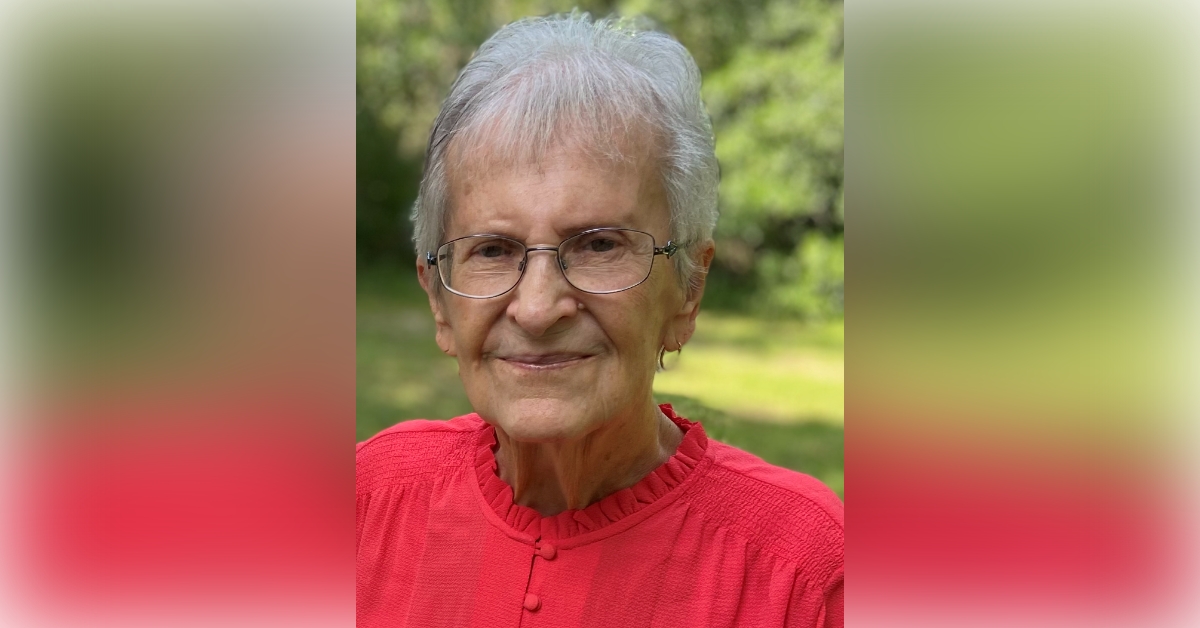 nellie chukka greige