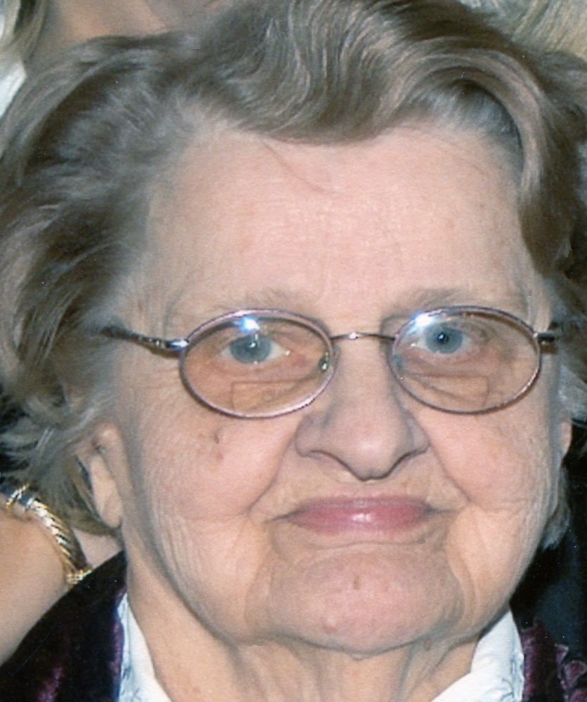 Edna L. Dzenawagis 2023 Chapman Family Funeral Homes