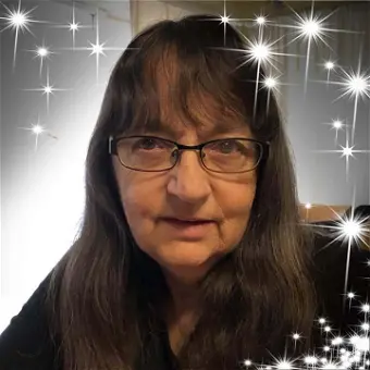 Brenda W Hamlin 28576989