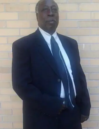 Raymond Williams Sr 28615132