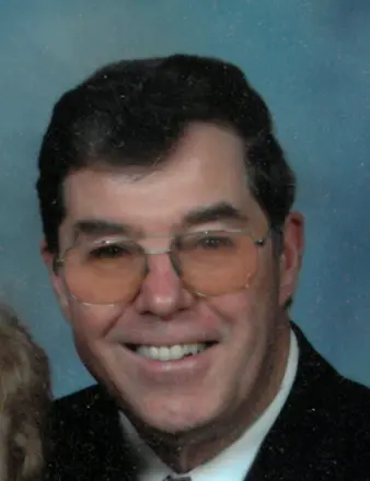 Arnie Schumacher 28803056