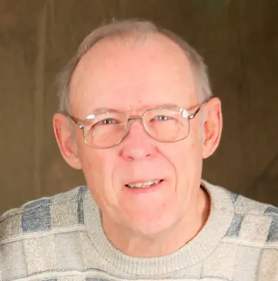 James "Jim" Owens 28912660