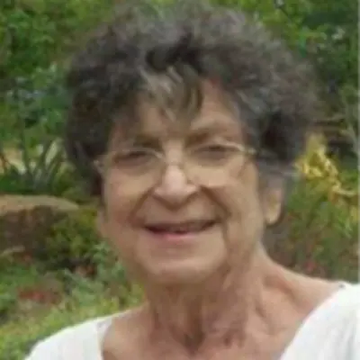 Rosa Marie Rowe 29004705