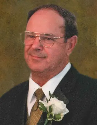 Raymond  Hardin "Pete"  McIlvoy, Jr.