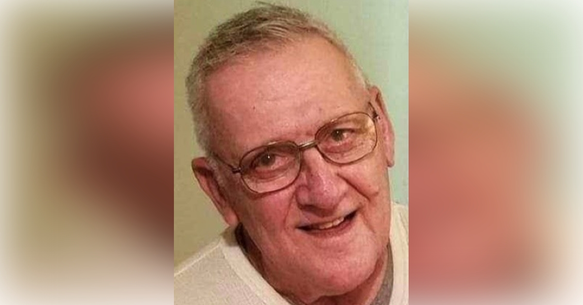 Obituary information for Arthur H Mott