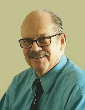 Robert W. "Bob" Peterson