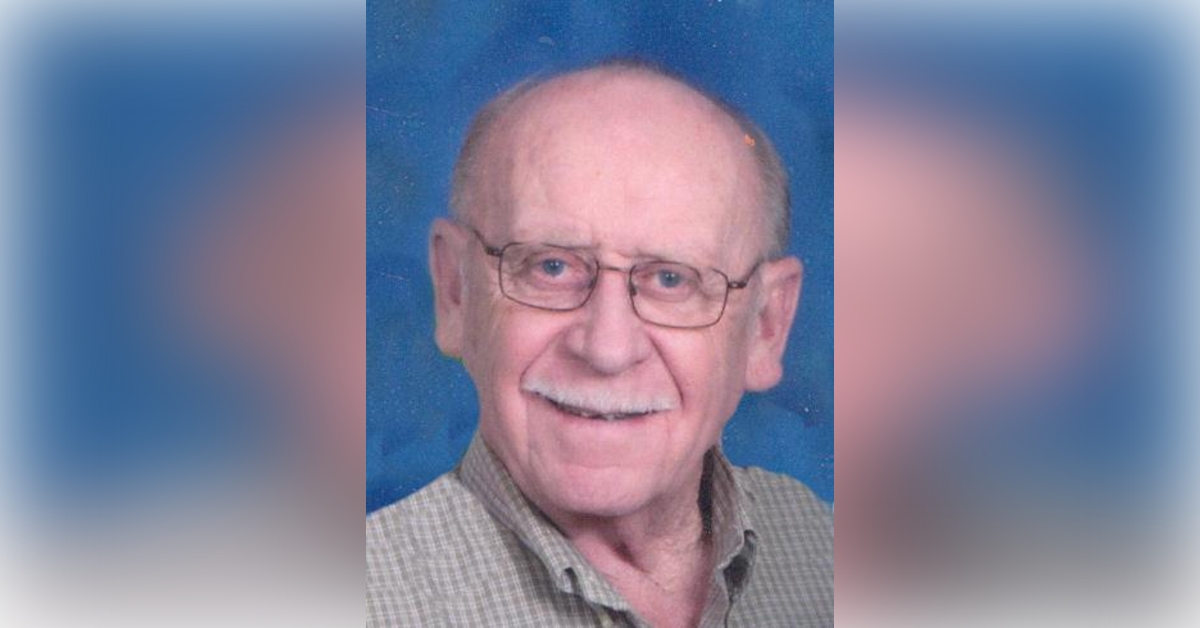 Obituary information for Lowell J. Oswald