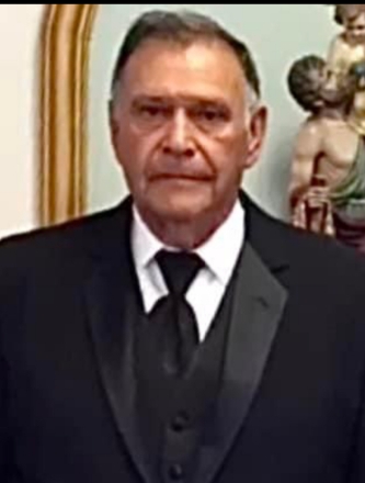 Photo of Manuel Uribe