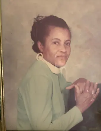 Mother Thelma L Gaines 30319075