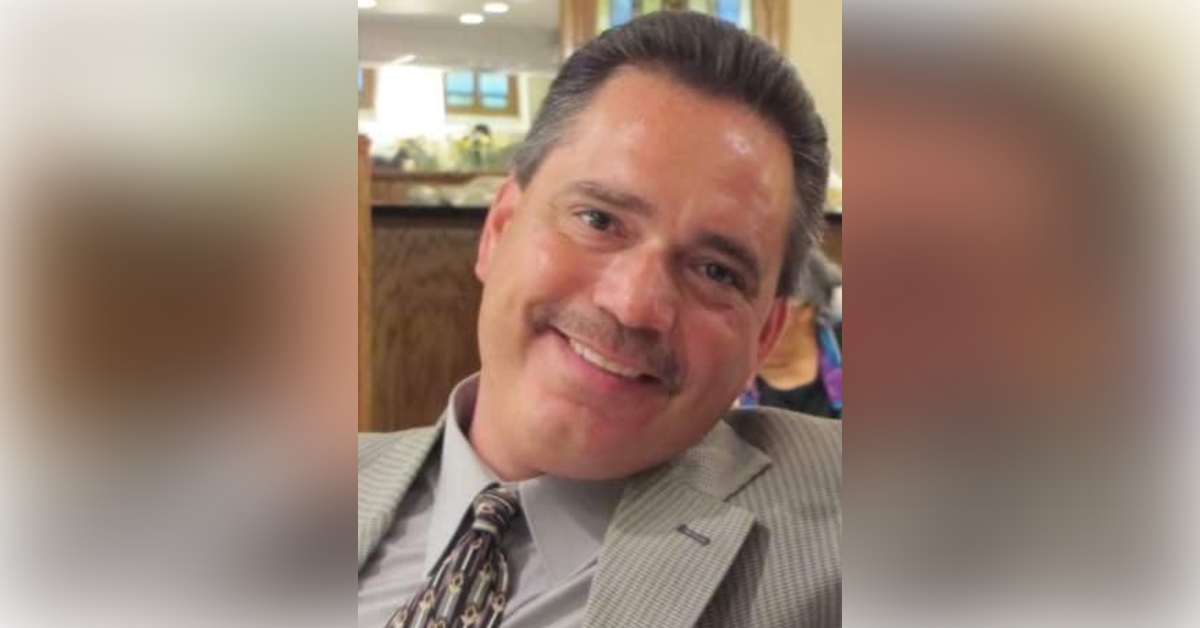 Obituary information for Robert Lugo