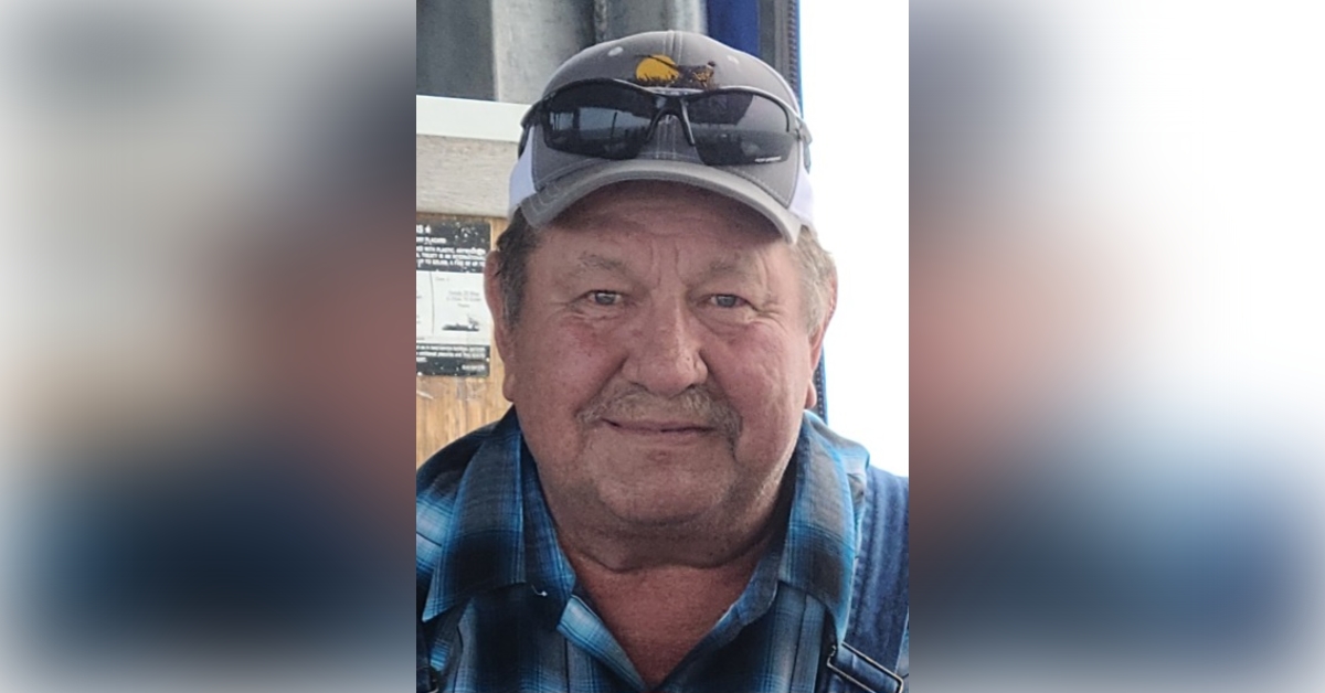 Obituary information for Tom