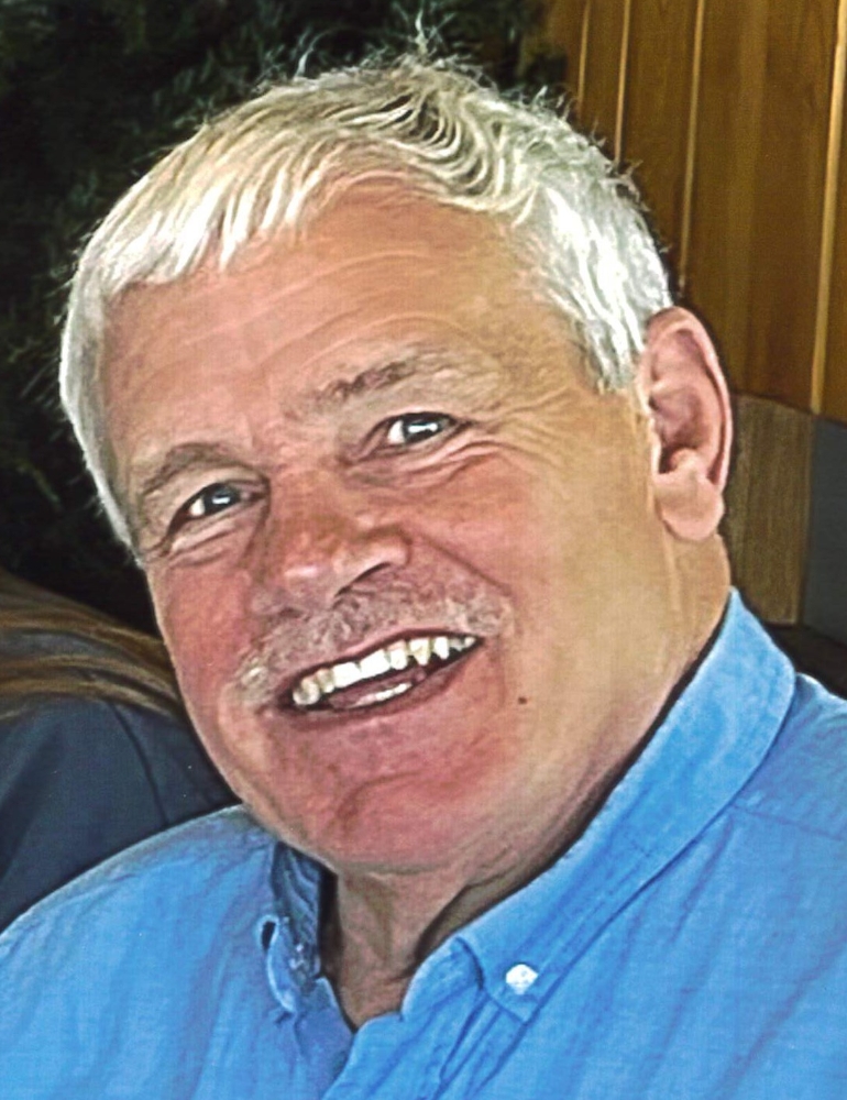 Richard H. Vandenack 2024 HansenOnionMartell Funeral Home, Inc.