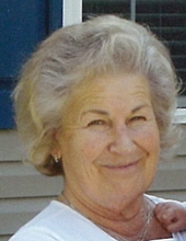 Photo of Sara Waller