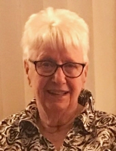 Photo of Gloria Dzendzel