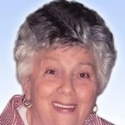 Betty Lou Howlett 31864502