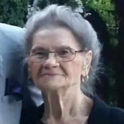 Edith "Polly" Holt 32352568