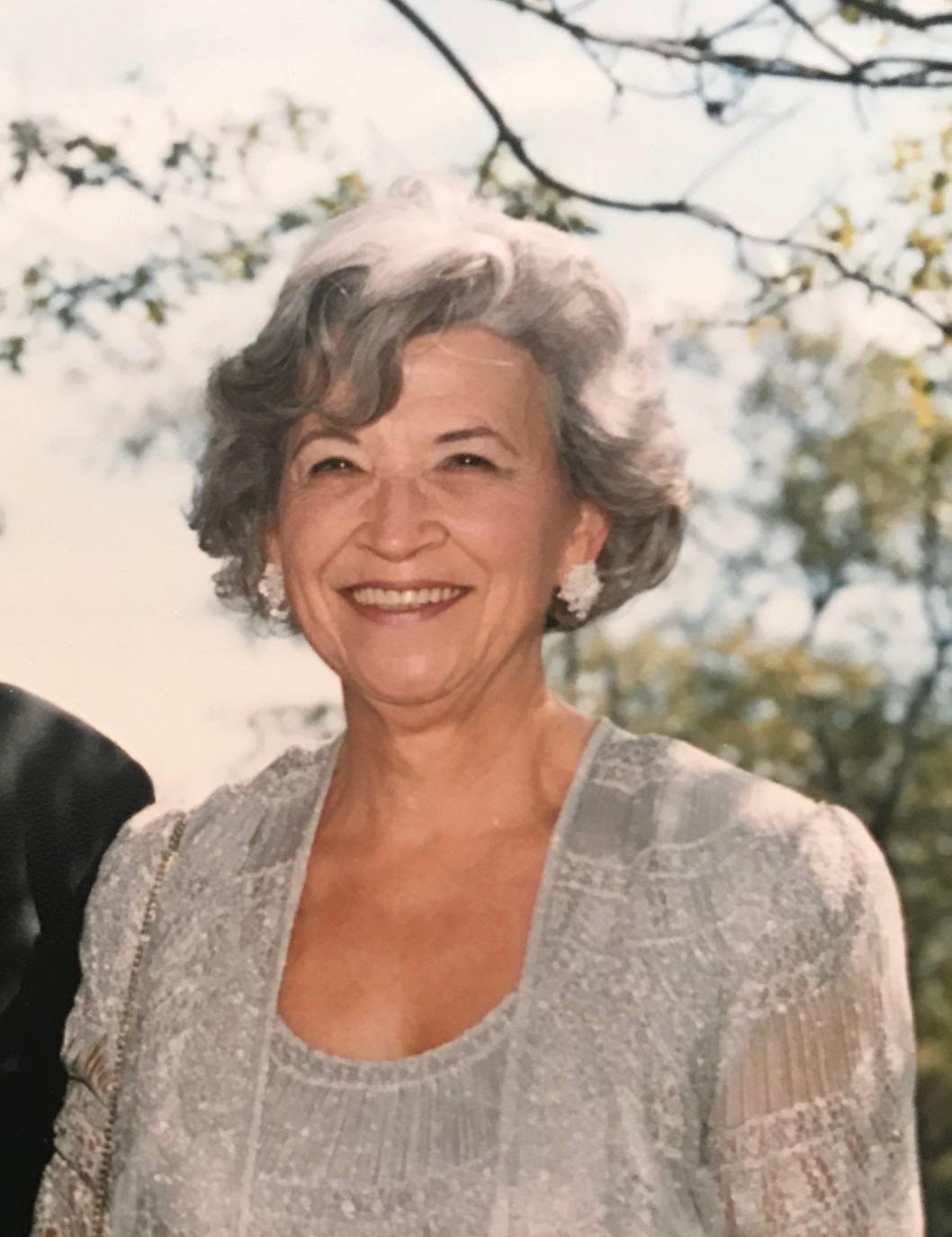 Lucille Vecchi Obituary - Visitation & Funeral Information