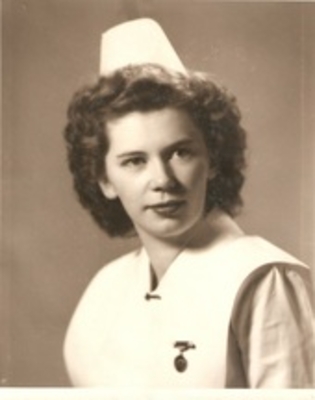 Photo of Isabelle Adams