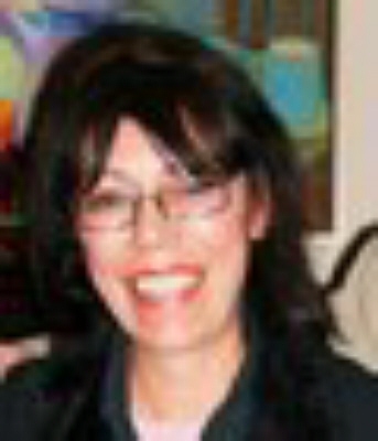 Photo of Laura Snell