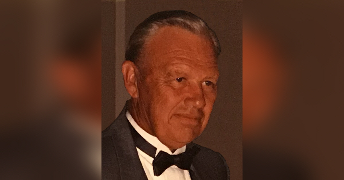 Obituary information for Donald W. Petersburg