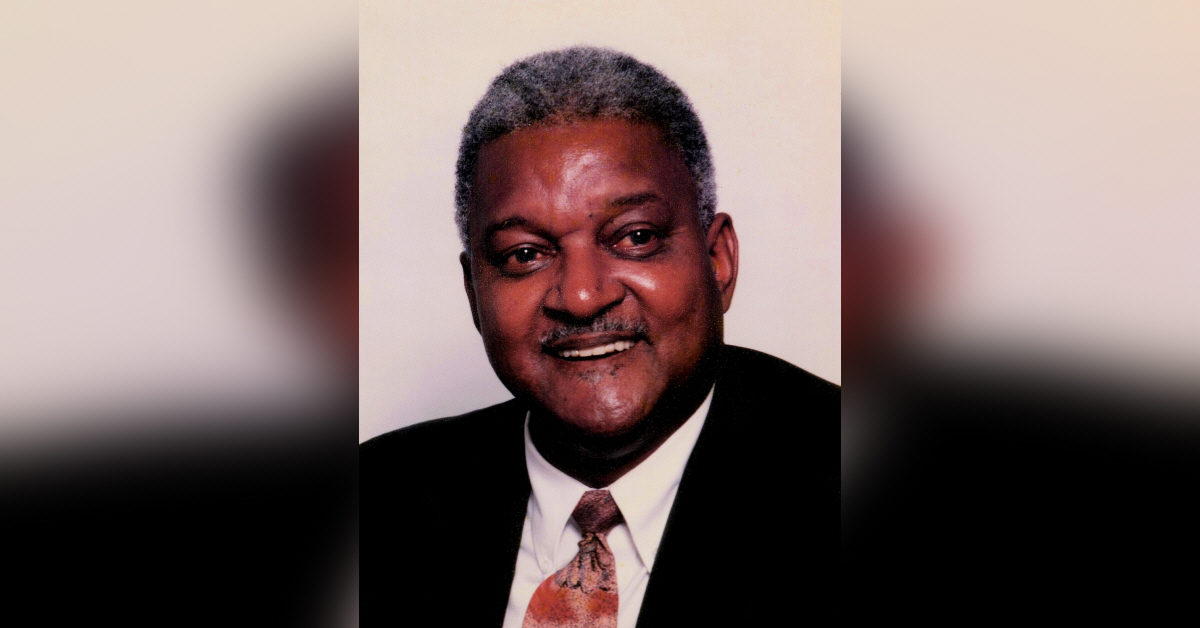 Deacon Robert Lewis Davis Obituary Visitation & Funeral Information