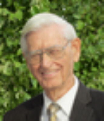 Photo of Dr. Paul Brewer