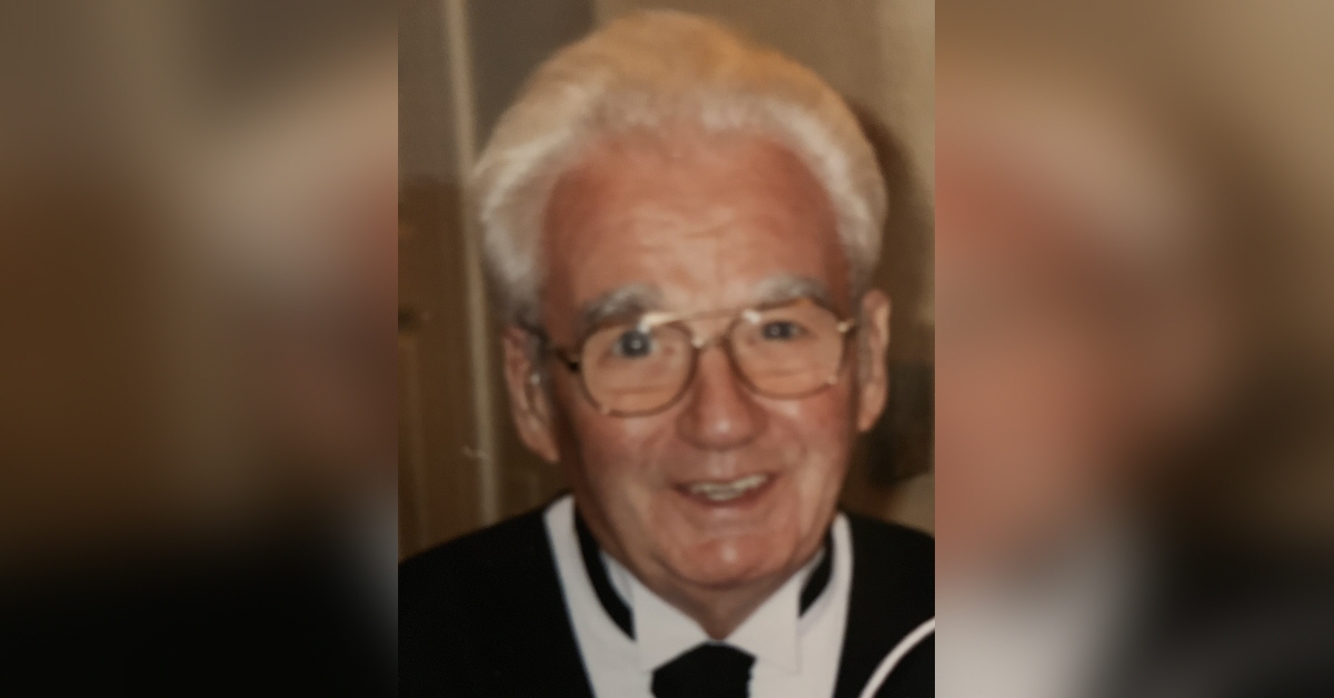 Robert E. Fitzgerald Obituary Visitation & Funeral Information