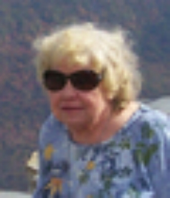 Photo of Esther Seiders