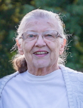 Photo of Elaine Dumholt