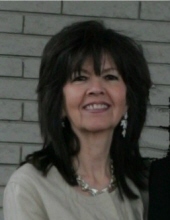 Photo of Laura Holobaugh