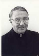 Rev. Monsignor Robert Louis Vater 4463668