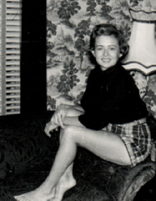 Photo of Lottie Lacki